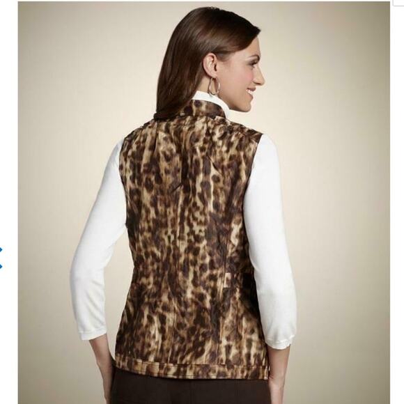 Chico’s Alberta Leopard Animal Print Vest - Picture 2 of 3